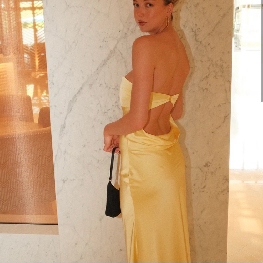 Elegant Yellow Evening Gown